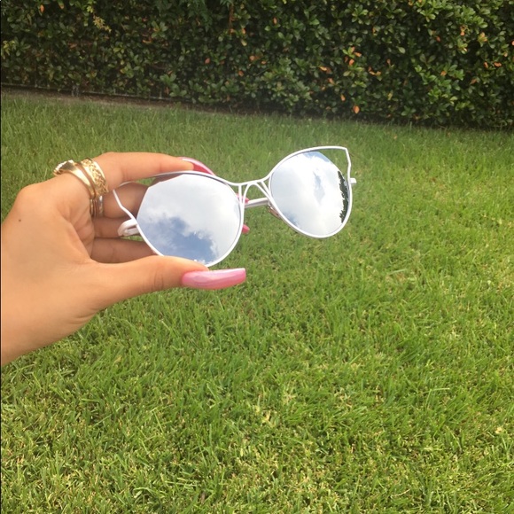 🔌 SOLD OUT TOPFOXX Caty Shades - Picture 2 of 8